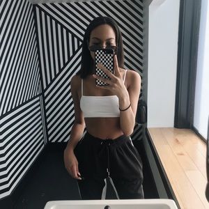 Meet your Posher, Ayana